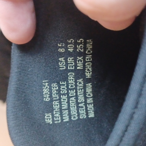 🌨 Earth Black Suede Hiking Ankle Boot 🌨 - Picture 5 of 7